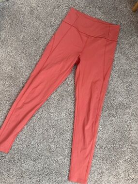 Girlfriend collective compressive leggings in Clay